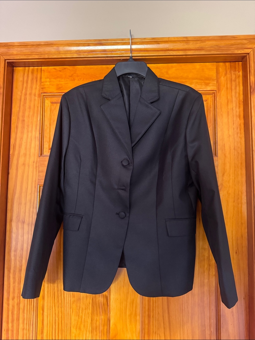 Classic Women's Black sheen huntress English jacket